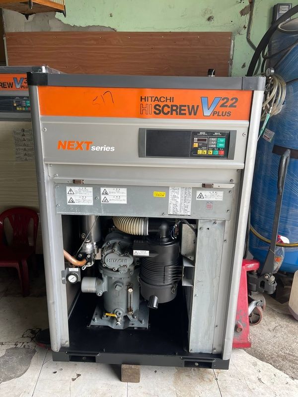 Máy nén khí Hitachi 22kw (30Hp) Nhật Bản - Biến tần 4 Máy nén khí Hitachi 22kW vận hành bền bỉ trong môi trường sản xuất liên tục