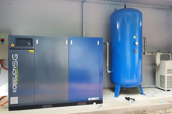 Máy nén khí Kobelco 37kw (50hp) Nhật mới 100% 7 Máy Nén Khí DL phân phối máy nén khí Kobelco 37kW chính hãng tại Việt Nam