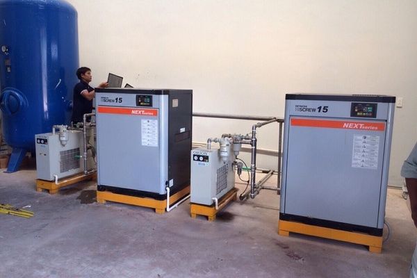 Máy nén khí Hitachi Nhật bãi đa dạng công suất từ 0.4KW đến 240KW