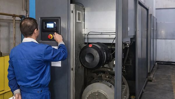 Bảo dưỡng máy nén khí định kỳ là yêu cầu bắt buộc