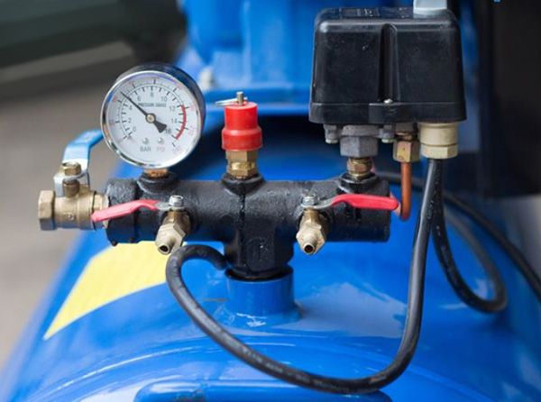 Các bước điều chỉnh rơ le máy nén khí