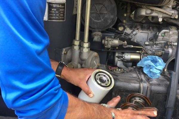 Máy Nén Khí DL cung cấp dịch vụ sửa chữa máy nén khí uy tín