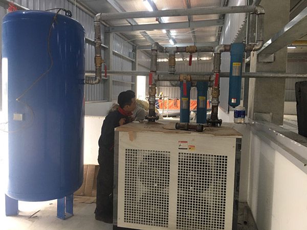 Quá trình sửa chữa máy nén khí tại Máy Nén Khí DL thực tế