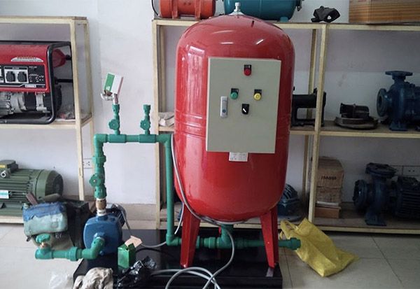 Bình tích áp là gì? Cấu tạo, công dụng bình tích áp 6 Bình tích áp giúp ổn định áp suất trong hệ thống cấp nước sinh hoạt gia đình