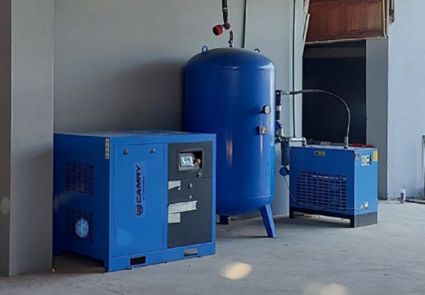Kiểm tra định kỳ van an toàn và đồng hồ áp suất bình chứa khí nén