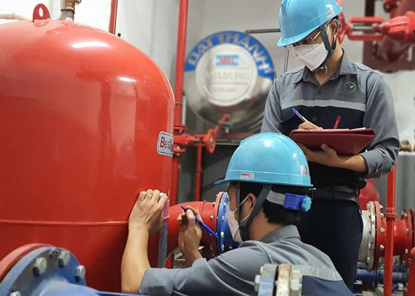 Thử áp lực bình chứa khí nén đánh giá độ kín và khả năng chịu tải